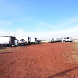 Excelente propiedad en venta (¡¡DOS EN UNO!!, TERRENO Y MOTEL EN OBRA NEGRA) en carretera Irapuato-Abasolo