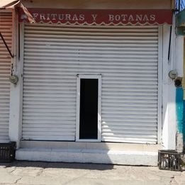 Local en renta Avenida San Juan