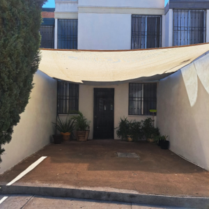 Casa en venta en Fracc privado "El Encanto" con acceso controlado 24hrs y áreas verdes, juegos y canchas.