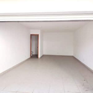 LOCALES COMERCIALES EN RENTA, EN UNA ZONA DE ALTO TRAFICO.